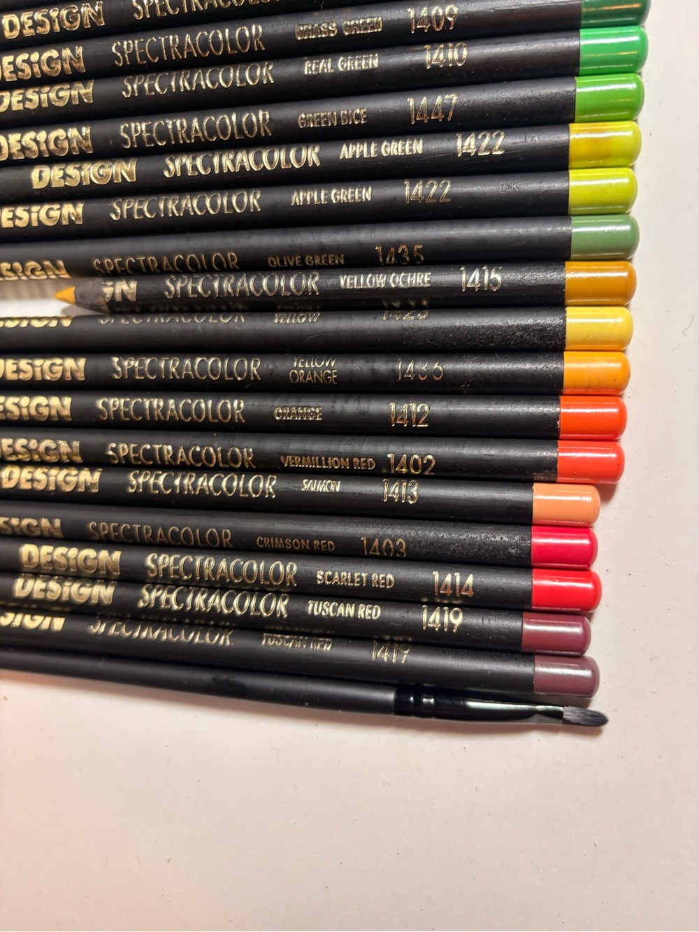 Vintage Faber-Castell Design Spectracolor Pencil Set Assorted Colors 50 of 60 - Picture 2 of 9